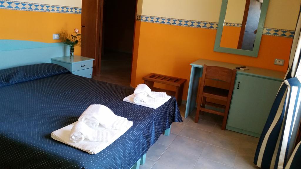 Hotel Costa Antiga Sant'Anna Arresi Eksteriør billede