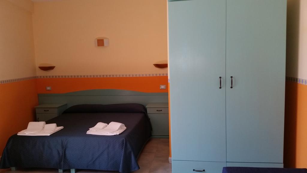 Hotel Costa Antiga Sant'Anna Arresi Eksteriør billede