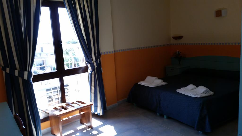 Hotel Costa Antiga Sant'Anna Arresi Eksteriør billede